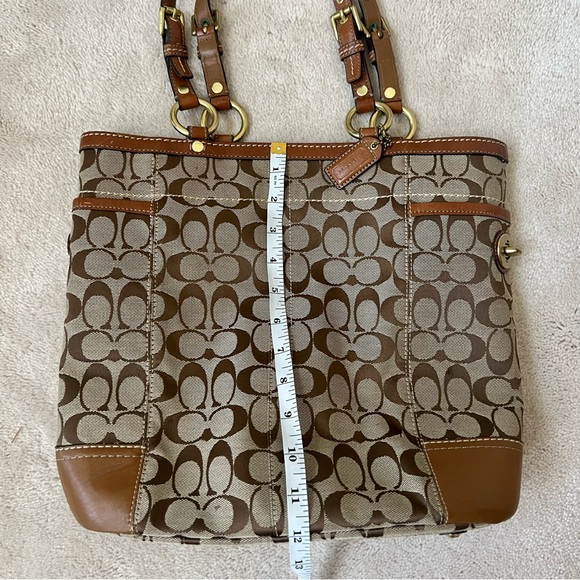 Coach Signature Vintage Tote Bag - Picture 11 of 14